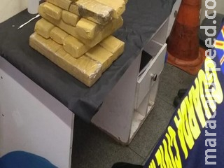 Passageira é presa com 12 kg de maconha na rodoviária de Campo Grande Passageira é presa com 12 kg de maconha na rodoviária de Campo Grande
