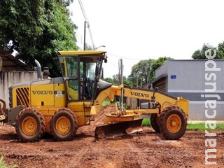 Prefeitura de Dourados faz patrolamento em ruas do Parque das Nações I