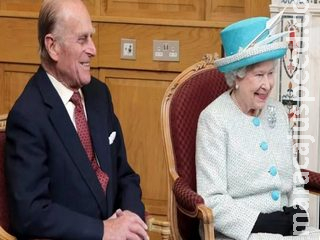Príncipe Philip é internado aos 99 anos após sentir mal-estar Príncipe Philip é internado aos 99 anos após sentir mal-estar