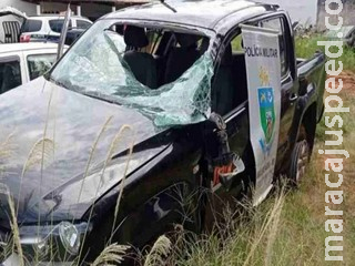 Traficantes fogem após capotamento de caminhonete na MS-395