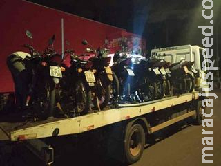 Após denúncia de manobras ilegais, operação apreende 11 motos no Jardim Carioca Após denúncia de manobras ilegais, operação apreende 11 motos no Jardim Carioca