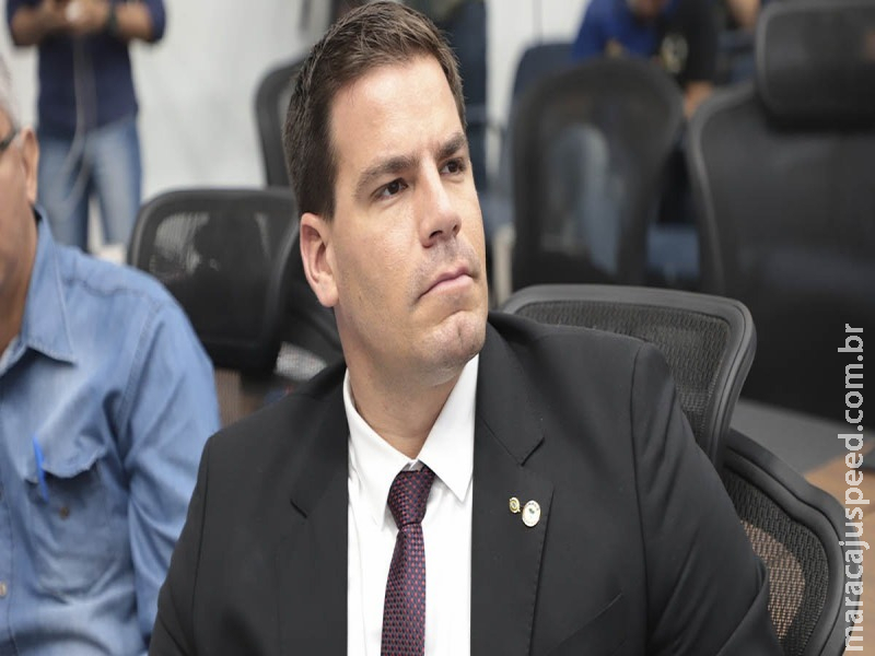 "Até quando só os comerciantes serão penalizados? Fique em casa, mas remédio para tratar não tem!" Declara Contar "Até quando só os comerciantes serão penalizados? Fique em casa, mas remédio para tratar não tem!" Declara Contar
