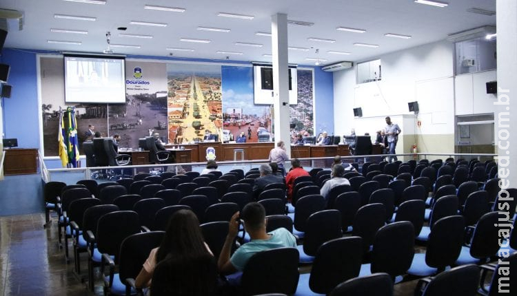 Câmara de Dourados adota teletrabalho a partir desta quinta Câmara de Dourados adota teletrabalho a partir desta quinta