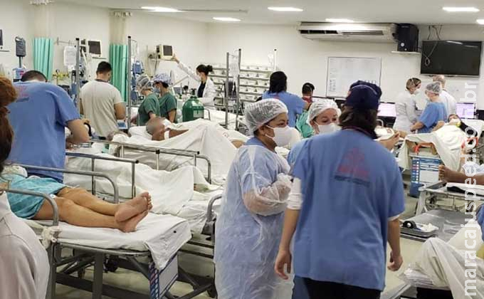Com 13 pacientes aguardando CTI, Santa Casa está com pronto-socorro ‘abarrotado’ Com 13 pacientes aguardando CTI, Santa Casa está com pronto-socorro ‘abarrotado’