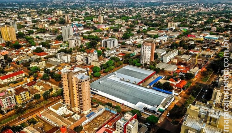 Com quase 22 mil infectados por coroavírus, Dourados segue com leitos de UTI lotados Com quase 22 mil infectados por coroavírus, Dourados segue com leitos de UTI lotados