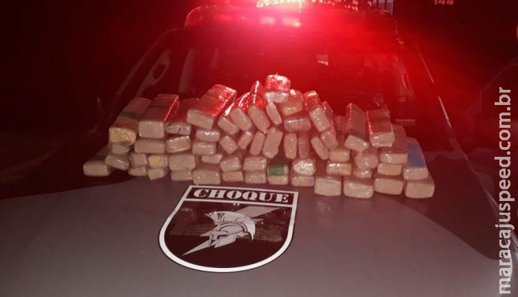 Contratada pelo Facebook, mulher é presa com maconha avaliada em R$ 57 mil Contratada pelo Facebook, mulher é presa com maconha avaliada em R$ 57 mil