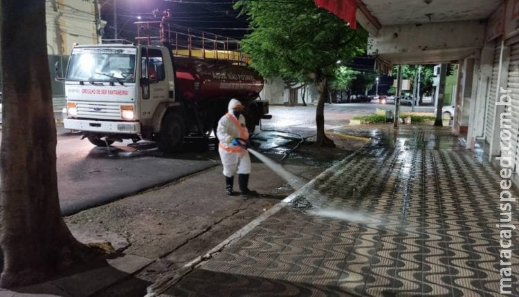 Corumbá retoma trabalhos de limpeza e desinfecção em ruas e pontos turísticos Corumbá retoma trabalhos de limpeza e desinfecção em ruas e pontos turísticos