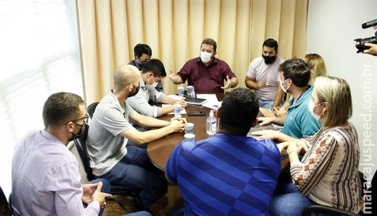 Estudantes de medicina da UFGD vão à Câmara cobrar EPIs para aulas práticas Estudantes de medicina da UFGD vão à Câmara cobrar EPIs para aulas práticas