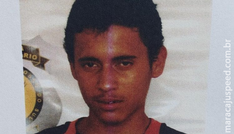 Foragido: polícia continua buscas por homem que esfaqueou a esposa 14 vezes em MS Foragido: polícia continua buscas por homem que esfaqueou a esposa 14 vezes em MS