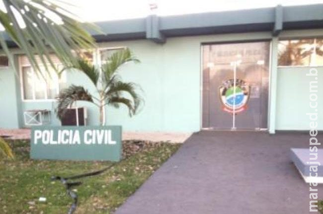 Grupo invade casa e espanca morador com pauladas, socos e pontapés Grupo invade casa e espanca morador com pauladas, socos e pontapés