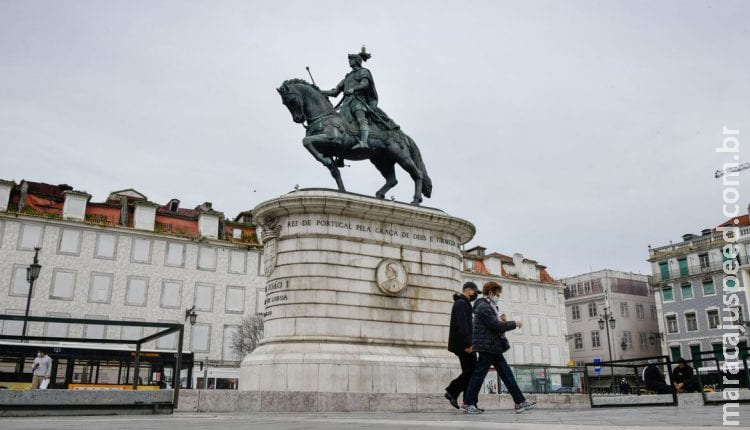 Itamaraty anuncia terceiro voo para trazer brasileiros de Portugal Itamaraty anuncia terceiro voo para trazer brasileiros de Portugal