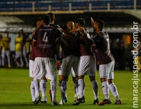 Na estreia de Ramírez no Beira-Rio, Inter supera Caxias e lidera Gauchão