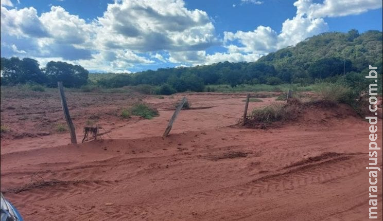 Pecuarista é multado em R$ 3,3 mil por erosões e exploração ilegal de madeira