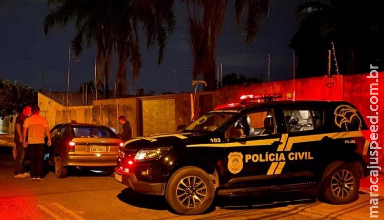 Polícia Civil recupera carro furtado em Campo Grande Polícia Civil recupera carro furtado em Campo Grande