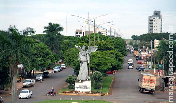 Prefeitura de São Gabriel do Oeste suspende corte de água por 60 dias Prefeitura de São Gabriel do Oeste suspende corte de água por 60 dias