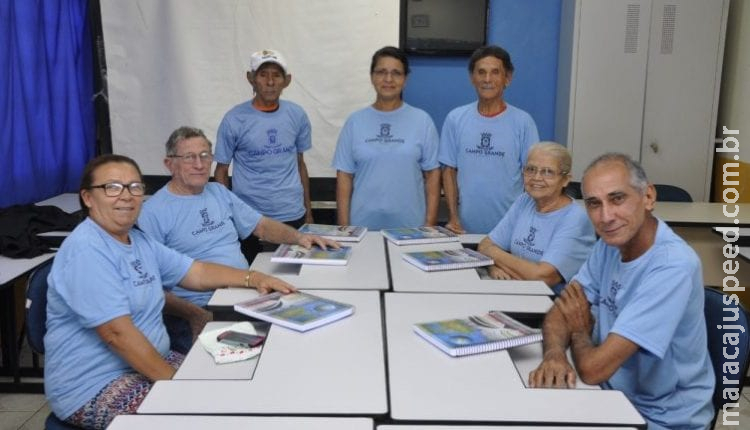 Turmas de cursos EJA devem ter pelo menos 15 alunos na rede municipal em Campo Grande Turmas de cursos EJA devem ter pelo menos 15 alunos na rede municipal em Campo Grande
