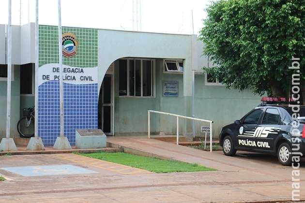 Após bebedeira, pai bate em filho e é esfaqueado nas costas pela esposa Após bebedeira, pai bate em filho e é esfaqueado nas costas pela esposa