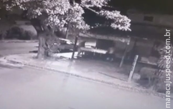 Após repercussão, dono de bar na Vila Jussara recupera mesa de sinuca furtada na madrugada Após repercussão, dono de bar na Vila Jussara recupera mesa de sinuca furtada na madrugada