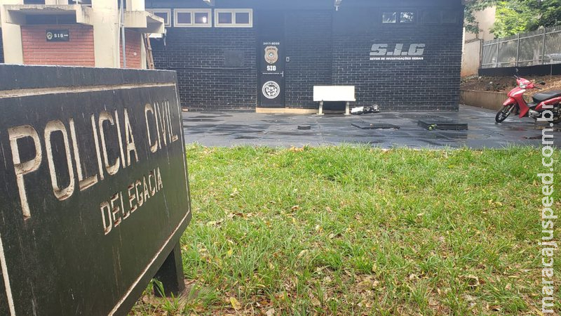 Assaltante armado rouba vítima em frente à sua casa em Dourados Assaltante armado rouba vítima em frente à sua casa em Dourados