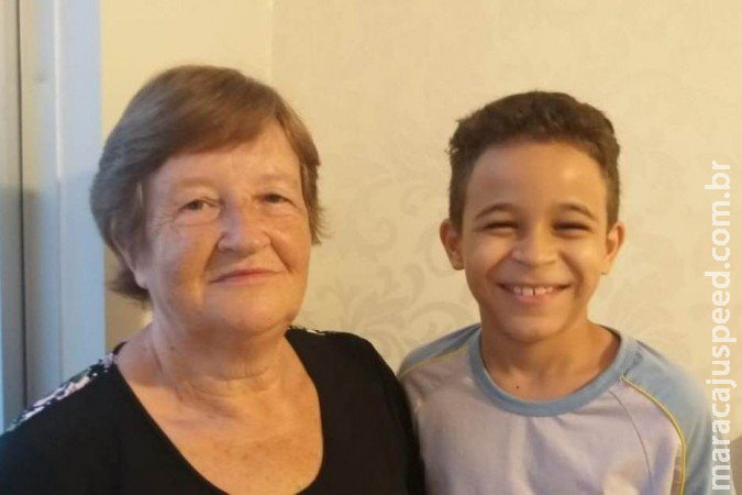 Avó aprende a ler com aulas online do neto de sete anos em Santa Catarina Avó aprende a ler com aulas online do neto de sete anos em Santa Catarina