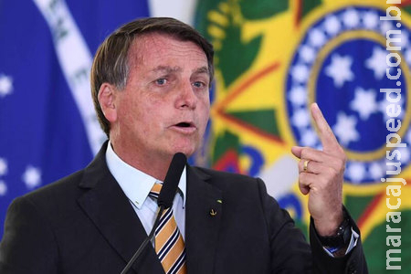 Bolsonaro diz que o Brasil está no limite e aguarda sinalização do povo para agir Bolsonaro diz que o Brasil está no limite e aguarda sinalização do povo para agir