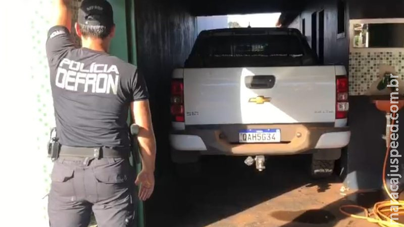 Caminhonete ‘dublê’ usada para transporte de droga é apreendida em Dourados Caminhonete ‘dublê’ usada para transporte de droga é apreendida em Dourados