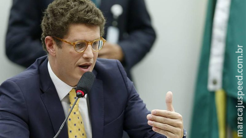 Cármen manda para PGR notícia-crime de 