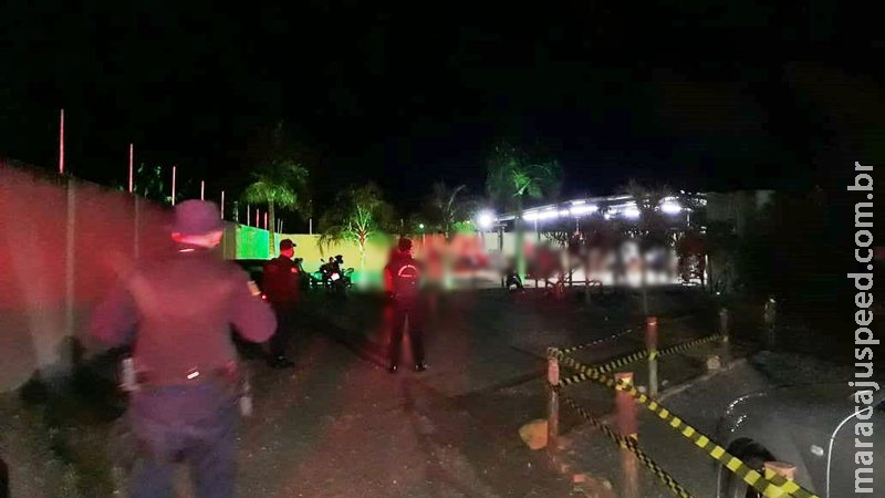Em Dourados, guardas acabam com festa clandestina que reunia 11 adolescentes e 32 adultos Em Dourados, guardas acabam com festa clandestina que reunia 11 adolescentes e 32 adultos