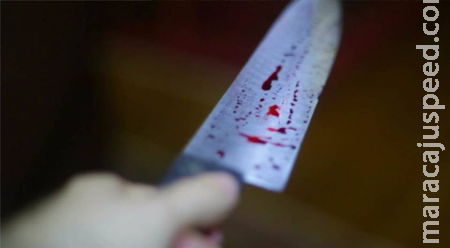 Em Sidrolândia, mulher para proteger filho desfere dois golpes de faca no marido Em Sidrolândia, mulher para proteger filho desfere dois golpes de faca no marido