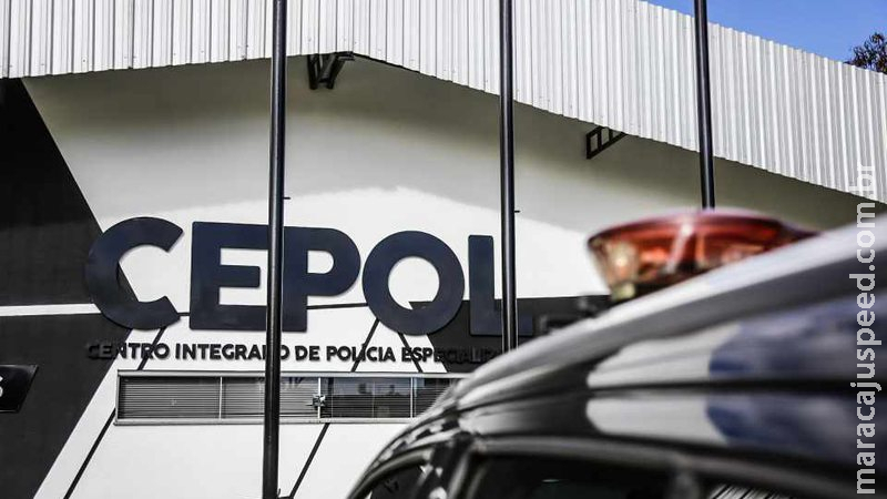 Enquanto esperava por espetinho, rapaz é cercado por 4 e moto roubada em Campo Grande Enquanto esperava por espetinho, rapaz é cercado por 4 e moto roubada em Campo Grande
