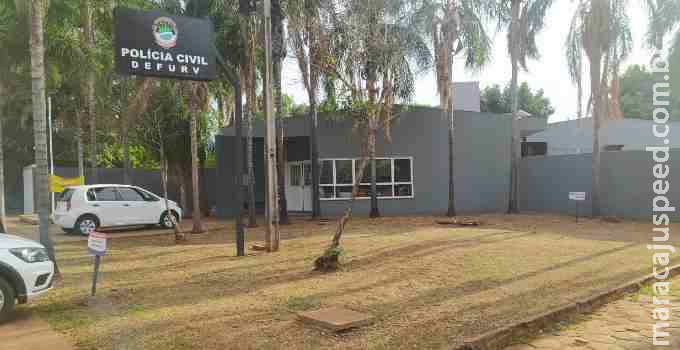 Foragido é preso ao tentar registrar ocorrência em delegacia de Campo Grande Foragido é preso ao tentar registrar ocorrência em delegacia de Campo Grande