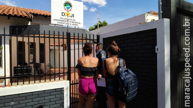 Garotas de programa de MT são apreendidas com droga em Dourados Garotas de programa de MT são apreendidas com droga em Dourados