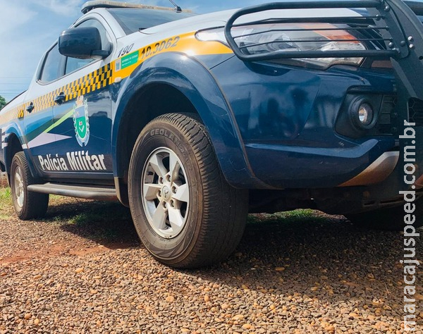 Homem é levado à Delegacia após utilizar documento se passando por policial Homem é levado à Delegacia após utilizar documento se passando por policial