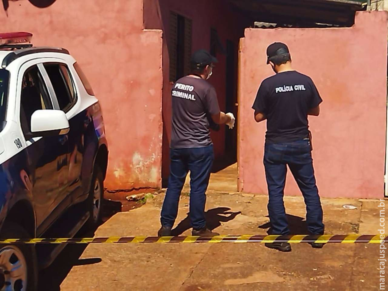 Homem foi assassinado com 20 facadas e polícia não encontra moto e celular da vítima Homem foi assassinado com 20 facadas e polícia não encontra moto e celular da vítima