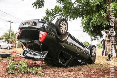Idoso que provocou capotamento de carro policial não renova CNH há mais de 30 anos Idoso que provocou capotamento de carro policial não renova CNH há mais de 30 anos