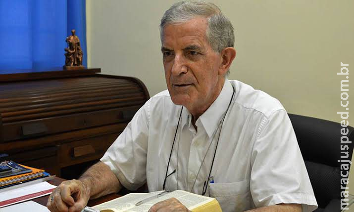 Internado há quase um mês, morre por Covid-19 bispo Dom Martinez aos 78 anos Internado há quase um mês, morre por Covid-19 bispo Dom Martinez aos 78 anos