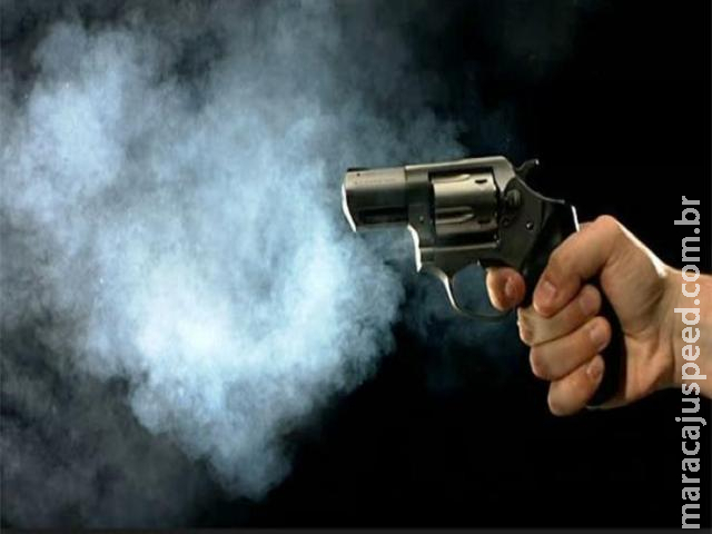Maracaju: Polícia Militar é acionada para atender ocorrência de “Disparo de Arma de Fogo” acidental. Disparo atingiu a panturrilha da autor/vítima Maracaju: Polícia Militar é acionada para atender ocorrência de “Disparo de Arma de Fogo” acidental. Disparo atingiu a panturrilha da autor/vítima
