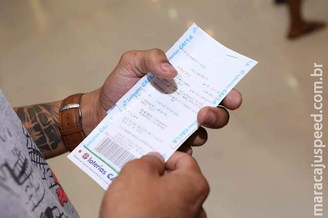 Mega-Sena acumula em R$ 20 milhões e cinco sortudos da Capital acertam a quadra Mega-Sena acumula em R$ 20 milhões e cinco sortudos da Capital acertam a quadra
