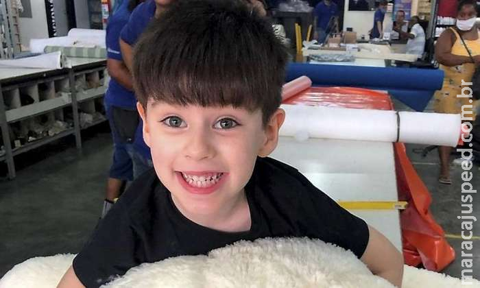 Monique segurou Henry para Jairinho matar a criança, diz jornalista Monique segurou Henry para Jairinho matar a criança, diz jornalista