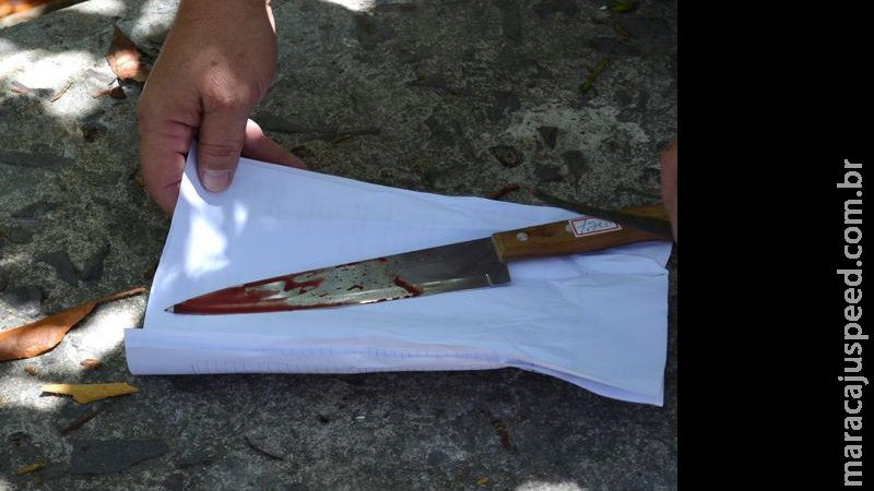 Mulher que esfaqueou marido 3 vezes em churrasco já tinha sido presa por tentar matar ex Mulher que esfaqueou marido 3 vezes em churrasco já tinha sido presa por tentar matar ex