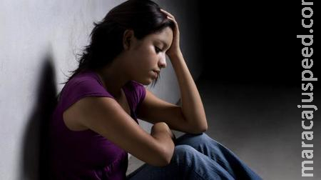 O que fazer e o que não fazer para ajudar um adolescente com depressão O que fazer e o que não fazer para ajudar um adolescente com depressão