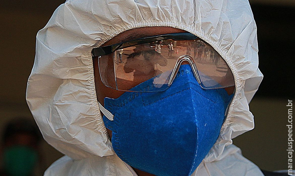 Pandemia permanece em níveis preocupantes, alerta Fiocruz Pandemia permanece em níveis preocupantes, alerta Fiocruz