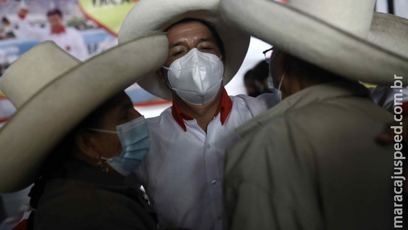 Peru: com 90% da apuração, resultado sugere Castillo e Fujimori em 2º turno Peru: com 90% da apuração, resultado sugere Castillo e Fujimori em 2º turno