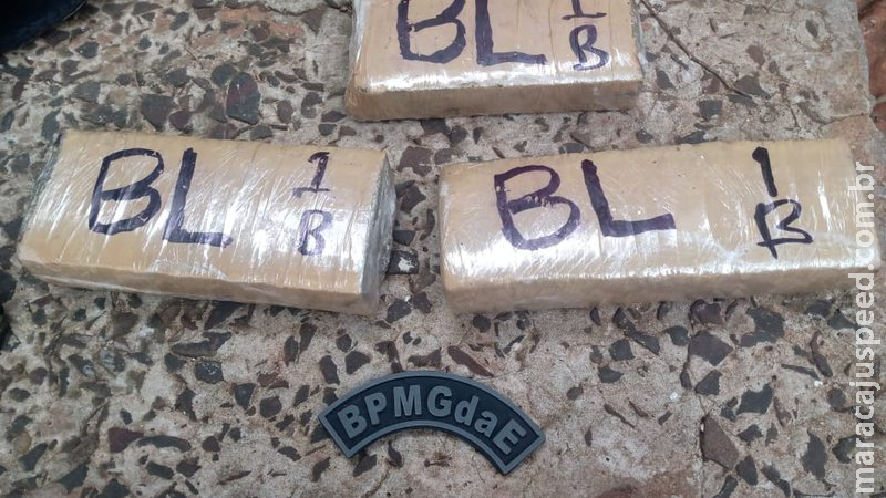 Polícia apreende mochila abandonada com tabletes de maconha próximo ao presídio Polícia apreende mochila abandonada com tabletes de maconha próximo ao presídio
