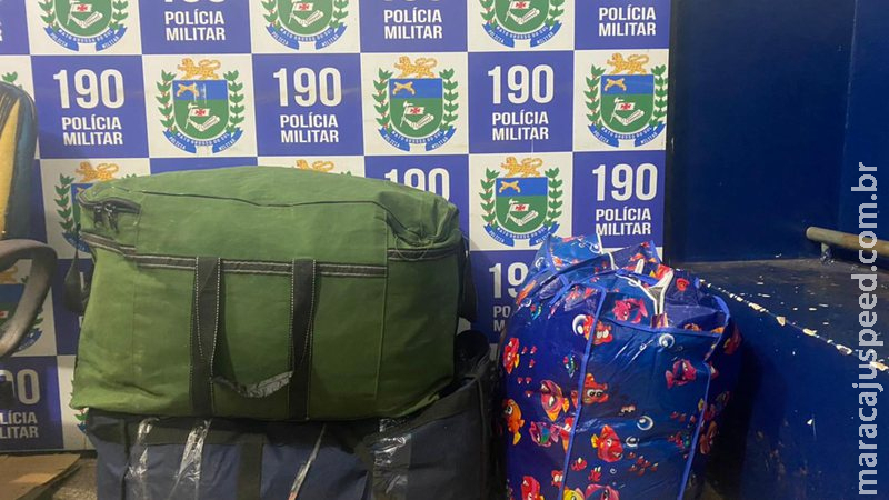 Polícia apreende produtos contrabandeados que seguiam para São Paulo Polícia apreende produtos contrabandeados que seguiam para São Paulo