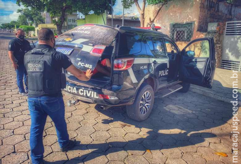 Polícia fecha Polícia fecha