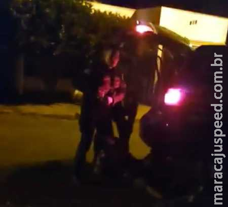 Policia Militar é atacada por três elementos durante abordagem em Sidrolândia Policia Militar é atacada por três elementos durante abordagem em Sidrolândia