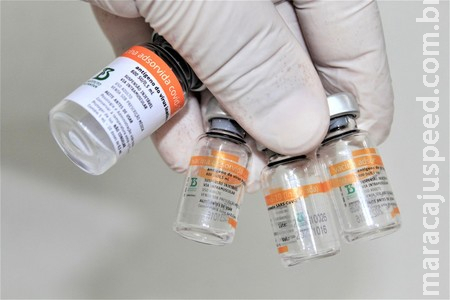 Por falta de doses, vacinação da Coronavac é interrompida em principais municípios de MS Por falta de doses, vacinação da Coronavac é interrompida em principais municípios de MS