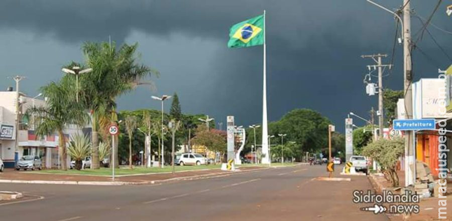  Quarta de tempo parcialmente nublado e pancadas de chuva no centro-sul do Estado 