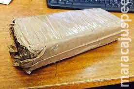 Traficante tenta fugir é preso e polícia descobre maconha em churrasqueira Traficante tenta fugir é preso e polícia descobre maconha em churrasqueira